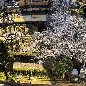 媛楽園 松山中心地及び道後温泉に近い家族やグループ旅行の多人数が泊まれる快適な宿 , 松山市 日本